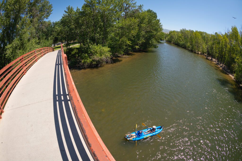 Boise River with floaters at Julia Davis bridge photo Hunter Smith