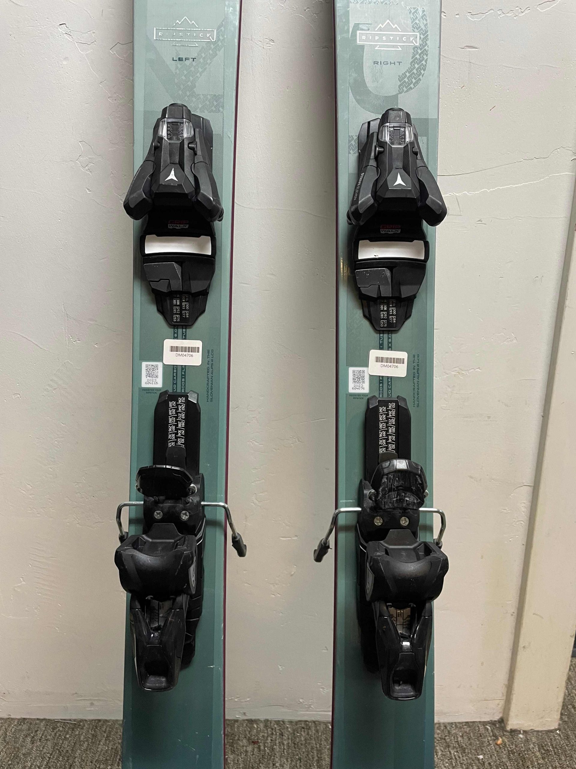 elan ripstick 100 w skis 2025 (demo)